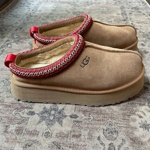 Ugg Chestnut Tazz slip on / slipper platform clog